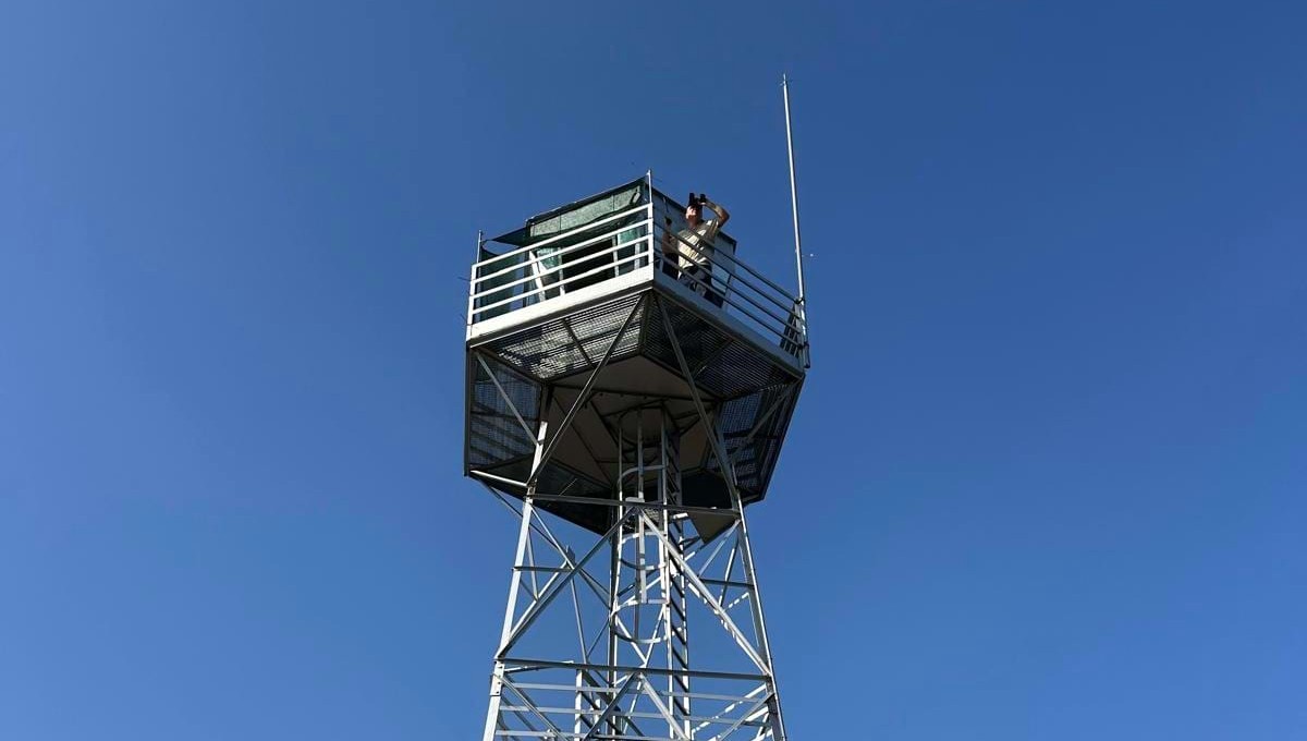 Torre de guaita per al control d'incendis. HAYA KASMI EL MORABIT | DIPUTACIÓ DE BARCELONA